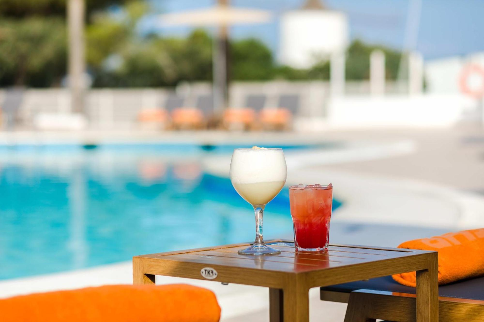 Thb Ocean Beach - Adults Only San Antonio  Exterior photo